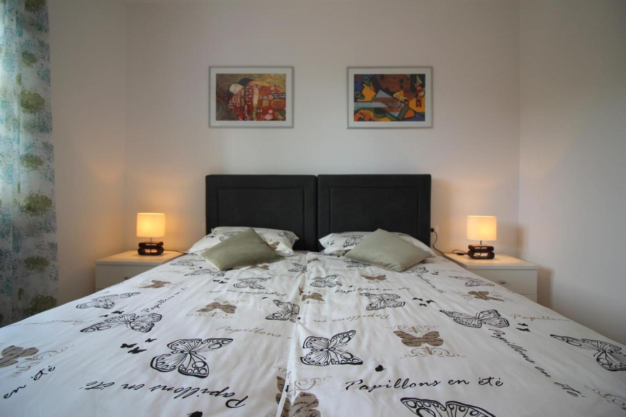פורץ Apartment Agata In City Center מראה חיצוני תמונה